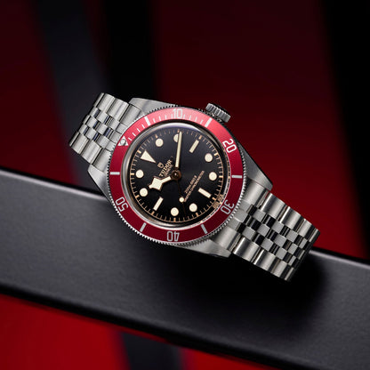 TUDOR Black Bay